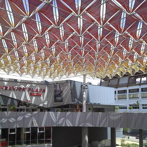 Charpente métallique de toiture - PLAZA SANCHEZ PIZJUAN - Lanik