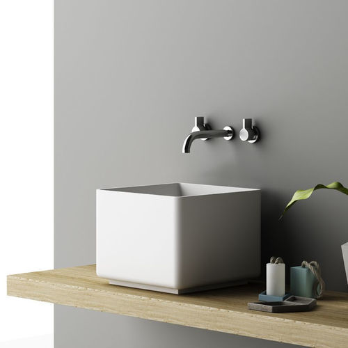 Vasque à poser - TRIADE 3 - PLANIT - en Corian® / sur mesure / carrée