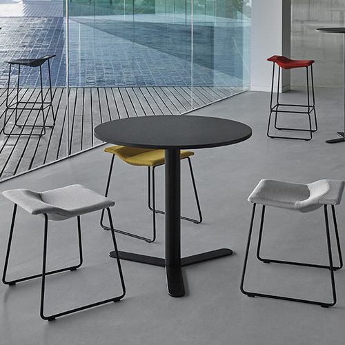 Tabouret contemporain - LAST MINUTE - Viccarbe - en polyéthylène / avec piètement en acier inoxydable / avec piètement en acier laqué