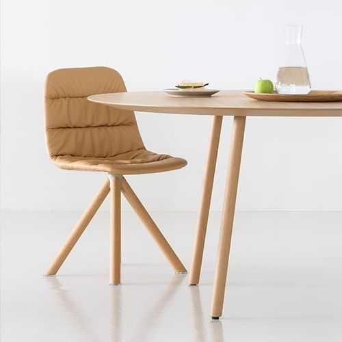 Chaise contemporaine - MAARTEN - Viccarbe - d'intérieur / en polypropylène / en cuir