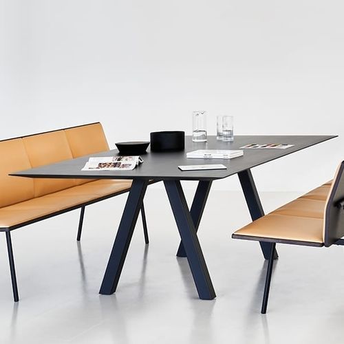 Table contemporaine - TRESTLE - Viccarbe - en frêne / en MDF / en chêne naturel