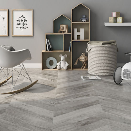 Carrelage en grès cérame - CHEVRON - Roca Tile - finition naturelle / satiné / d'intérieur