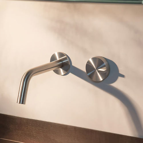 Mitigeur pour lavabo - Q 18 10 - QuadroDesign - mural / en inox / en acier inoxydable 316L