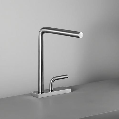 Mitigeur pour lavabo - LEVO 14 02 - QuadroDesign - à poser / monté sur plage / mécanique
