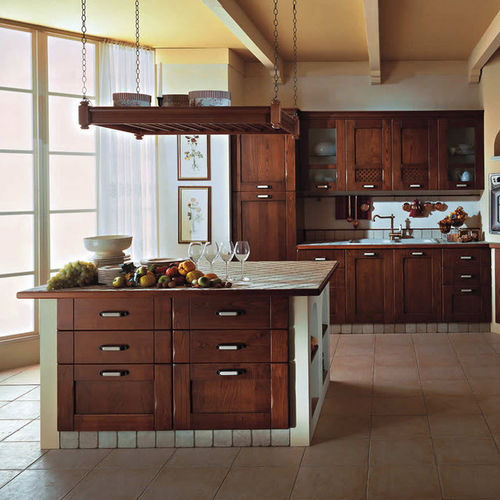 Cuisine classique - SIVIGLIA - Torchetti Cucine - en bois massif / avec îlot / avec poignée