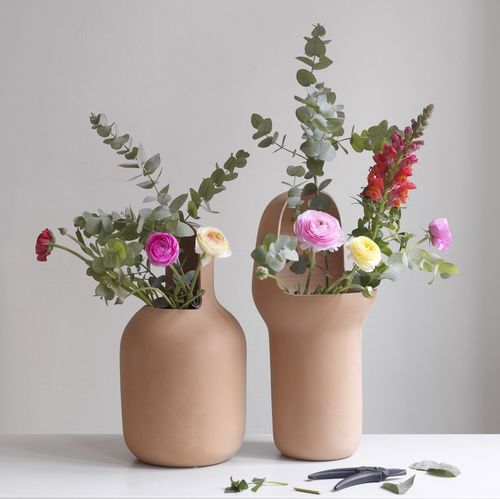 Vase design original - GARDENIAS  - BD Barcelona Design - en terracotta / fait main / par Jaime Hayon