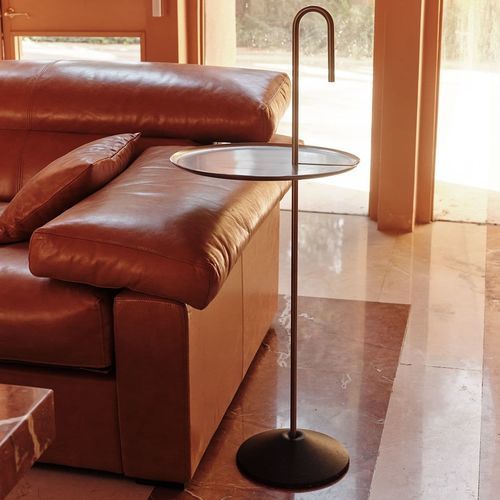 Table d'appoint contemporaine - BATON - BD Barcelona Design - en acier / avec piètement en acier thermolaqué / ronde