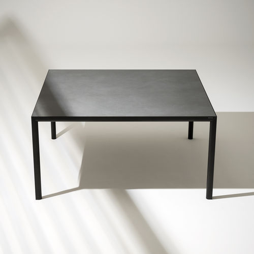 Table à manger contemporaine - PLEIN AIR 007 - RODA - en verre / en grès / avec piètement en aluminium laqué