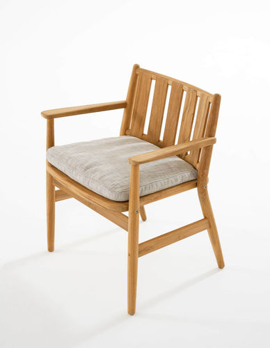 Chaise de jardin contemporaine - LEVANTE 001 - RODA - d'extérieur / en teck / avec piètement en bois