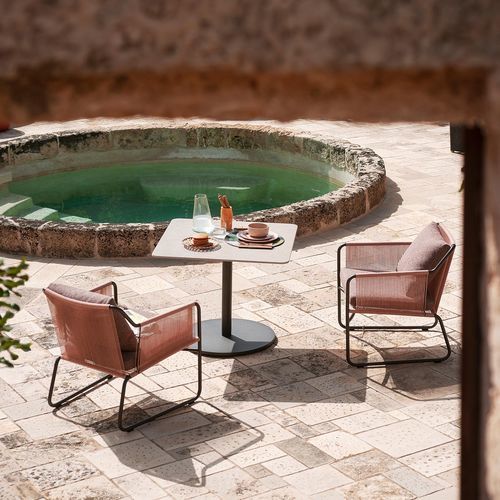 Table bistrot contemporaine - BUTTON 601 - RODA - en teck / en aluminium laqué / en grès