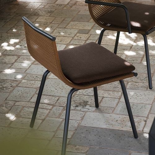 Chaise de salle à manger contemporaine - LAZE 049 - RODA - d'extérieur / en polyester / en acrylique