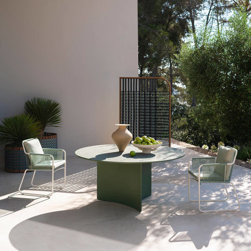 Table moderne - ASPIC 160 - RODA - en béton / avec piètement en béton / ronde