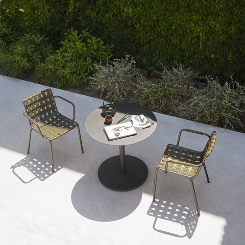 Table bistrot contemporaine - BUTTON 002 - RODA - en aluminium / avec piètement en aluminium / ronde