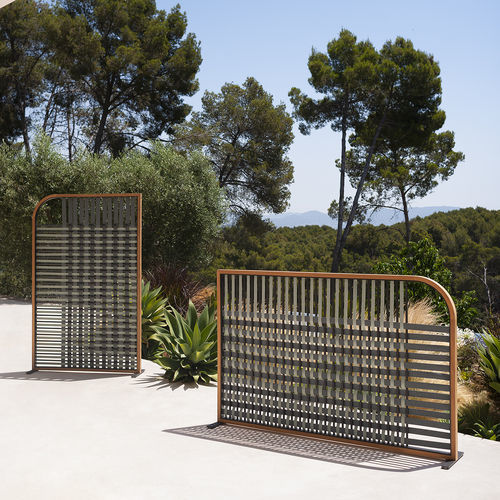 Paravent contemporain - FILET - RODA - en acrylique / en polyester / en aluminium laqué