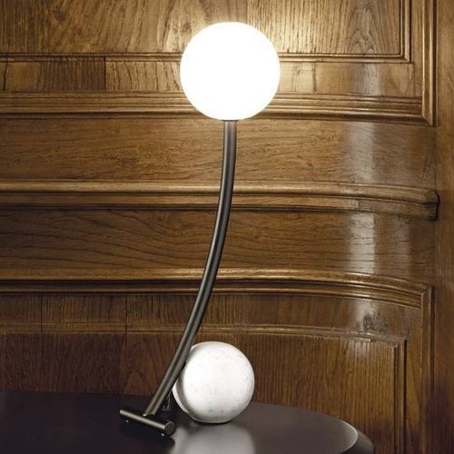 Lampe de table - MATERICA - Living Divani - en acier peint / en marbre / contemporaine
