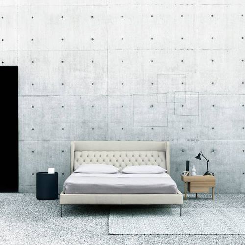 Lit double - LIPP - Living Divani - contemporain / tapissé / avec tête de lit tapissée