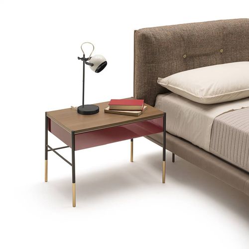 Table de chevet contemporaine - ERA - Living Divani - en bois / avec piètement en laiton / avec piètement en acier