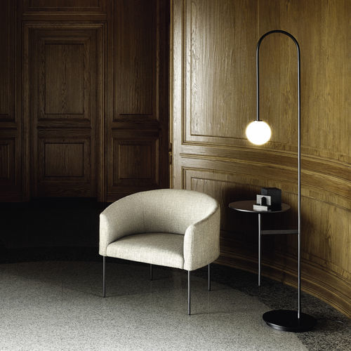 Lampe sur pied - LIGHT WITH A TABLE - Living Divani - en acier / en acier laqué / en tôle d'acier