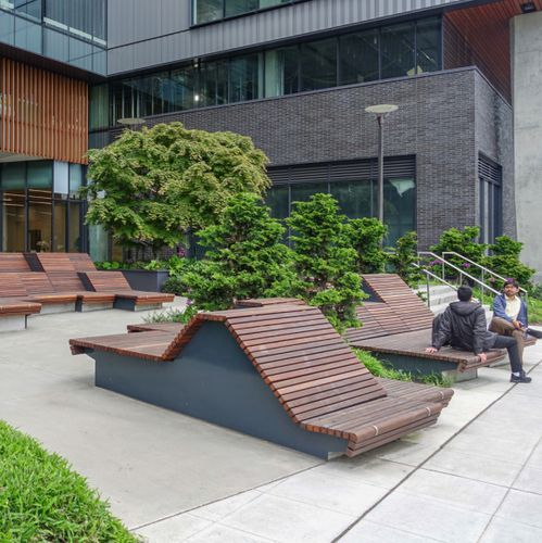 Banc public contemporain - CLIFFHANGER - Streetlife - en bois / en acier galvanisé / en acier COR-TEN®