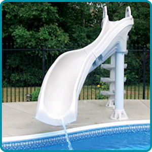 Toboggan pour piscine - Kafko Manufacturing
