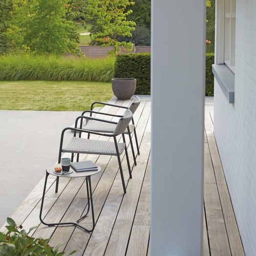 Table d'appoint contemporaine - Mood  - MANUTTI - en teck / en céramique / en HPL