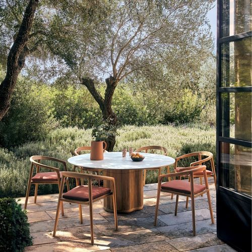 Table contemporaine - OGADO - MANUTTI - en bois / en teck / bois