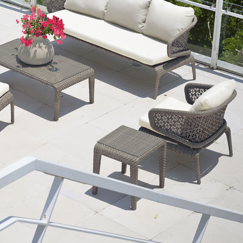 Table d'appoint contemporaine - JOURNEY  - SKY LINE DESIGN - en résine tressée / avec piètement en résine / ronde