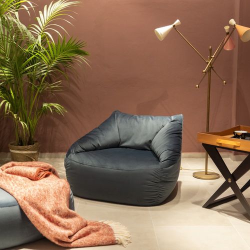 Fauteuil contemporain - BOTERO - Mantellassi 1926 - en tissu / en hêtre / en contreplaqué