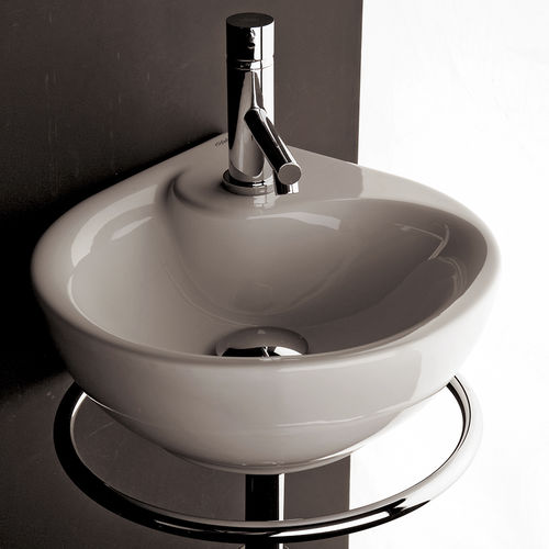 Vasque suspendue - PICCOLO # MI013 - Lacava - en porcelaine / avec porte-serviettes intégré / ronde