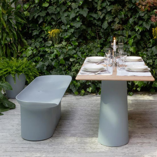 Banc de jardin contemporain - LUBA - SERRALUNGA - en polyéthylène basse densité (PEBD) / sans accoudoirs / d'intérieur