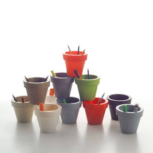 Vase contemporain - VAS-ETTO - SERRALUNGA - en polyéthylène basse densité (PEBD) / de table / par Luisa Bocchietto