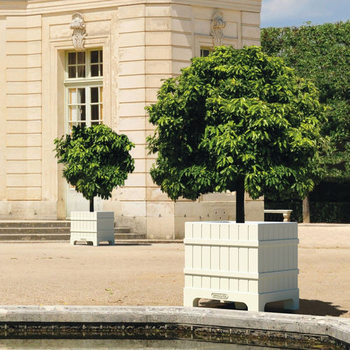 Jardinière en résine - VERSAILLES  - SERRALUNGA - cube / résistante aux intempéries / résistante aux UV