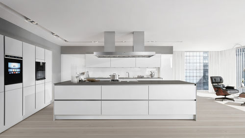 Cuisine contemporaine - PURE : S2 - SIEMATIC - en bois laqué / en placage de bois / avec îlot