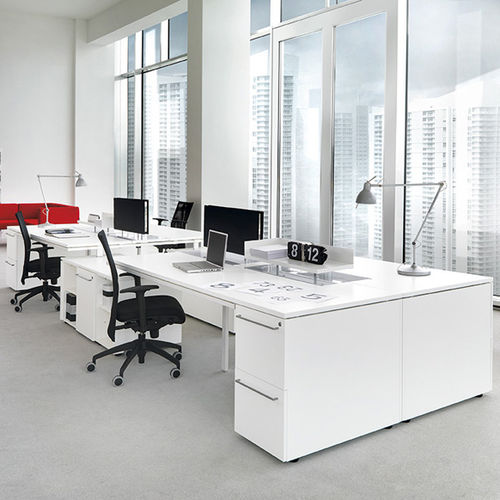 Bureau pour open space - BE - Della Rovere - contemporain / en bois / en verre