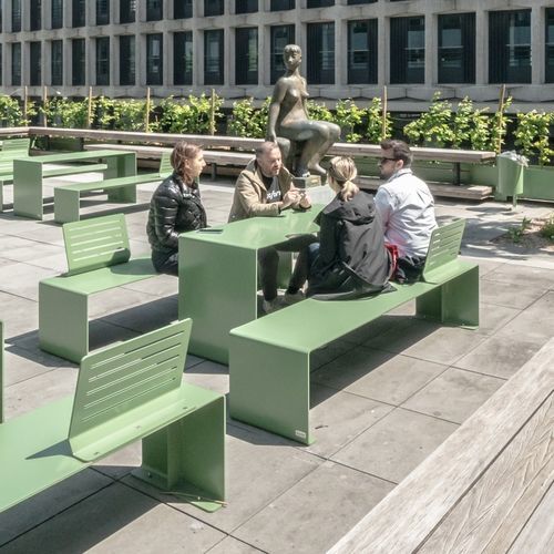 Ensemble table et bancs contemporain - BAND - Escofet - en tôle d'acier / en acier galvanisé / d'extérieur