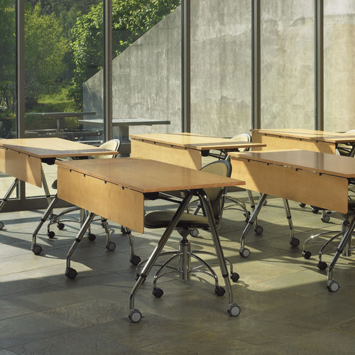 Table d'enseignement contemporaine - TIM - Versteel - en bois / rectangulaire / à roulettes