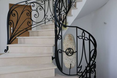 Marche en pierre naturelle - Moleanos LR  - LUSOROCHAS NATURAL STONE