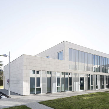 Bardage en panneaux - Semi Rijo Honed - LUSOROCHAS NATURAL STONE - en pierre naturelle / vertical / durable