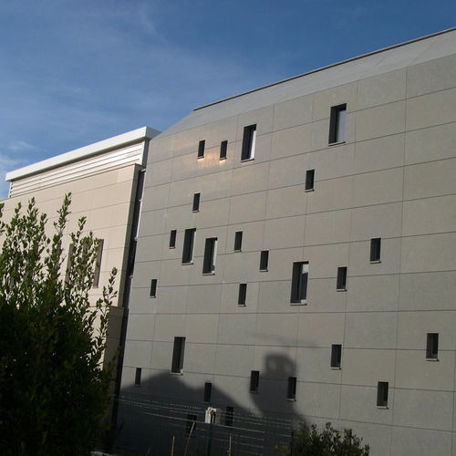 Bardage en panneaux - VALVERDE HONED - LUSOROCHAS NATURAL STONE - en plaques / en pierre naturelle / en calcaire