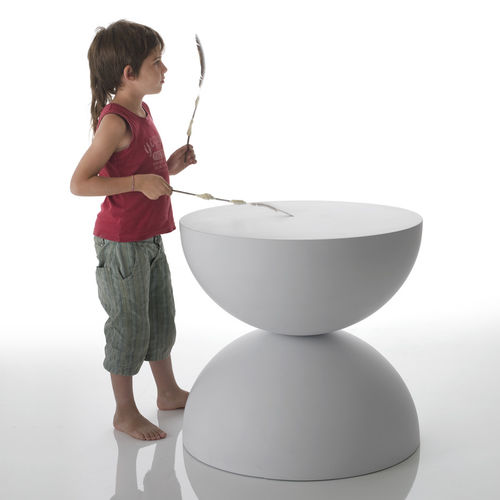 Table contemporaine - DIADE - ImperfettoLab - en fibre de verre / ronde