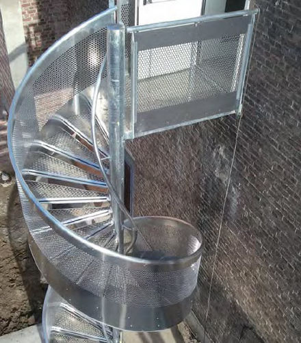 Escalier en colimaçon - VOILALU® - GANTOIS Industries - à marches en tôle perforée / structure en métal / contemporain