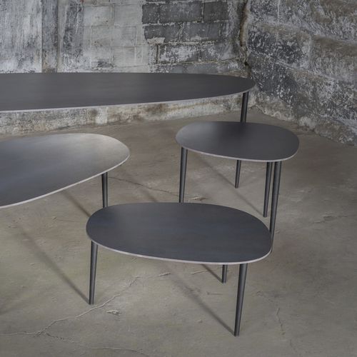 Table basse contemporaine - FUZGAL - TRISS - en acier laqué / en céramique / résidentielle