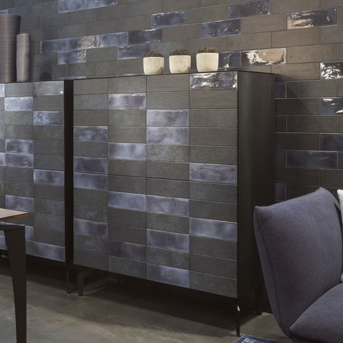 Commode haute - TRISS - contemporaine / en acier / en verre