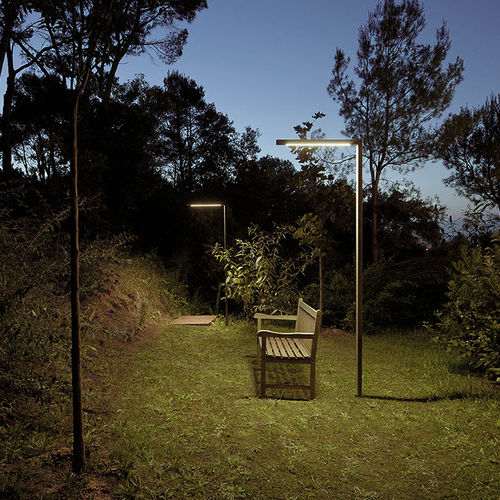 Lampadaire de jardin - Palo Alto - VIBIA LIGHTING - contemporain / en acier / en polycarbonate