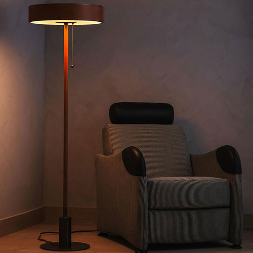 Lampe sur pied - MONOSCOPE  - Triode Design - en aluminium / en laiton / en verre borosilicaté