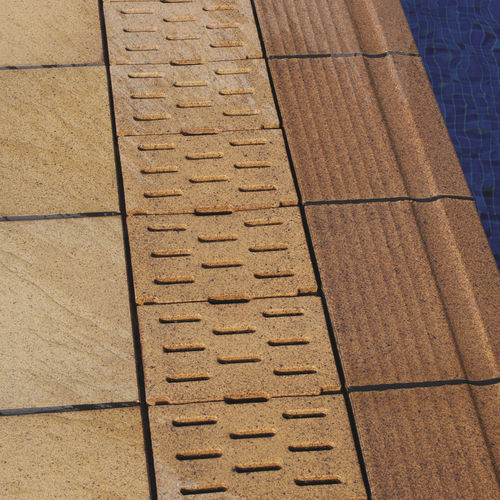 Margelle de piscine en clinker - NATURAL - TERRAKLINKER - GRES DE BREDA - antidérapante / d'angle