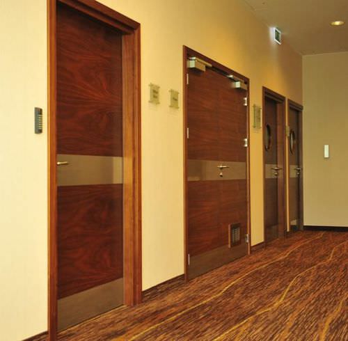 Porte d'intérieur - MCR DREW PLUS - Mercor - en bois / battante / pleine