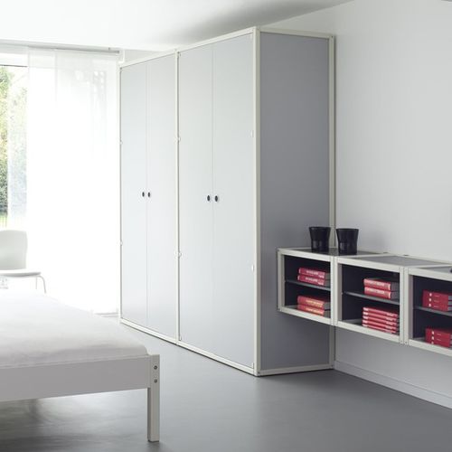 Armoire modulable - PROFILSYSTEM - Flötotto Einrichtungssysteme GmbH - contemporaine / en bois / à portes battantes