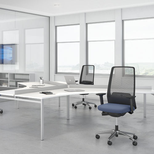 Fauteuil de bureau contemporain - AIMIS1 - Interstuhl Büromöbel GmbH & Co. KG - en maille / en métal / tapissé