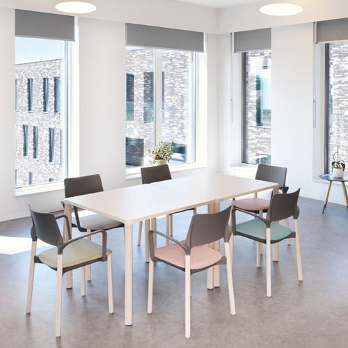 Table contemporaine - Arn  - Kusch & Co - en placage de bois / avec piètement en aluminium anodisé / avec piètement en chêne